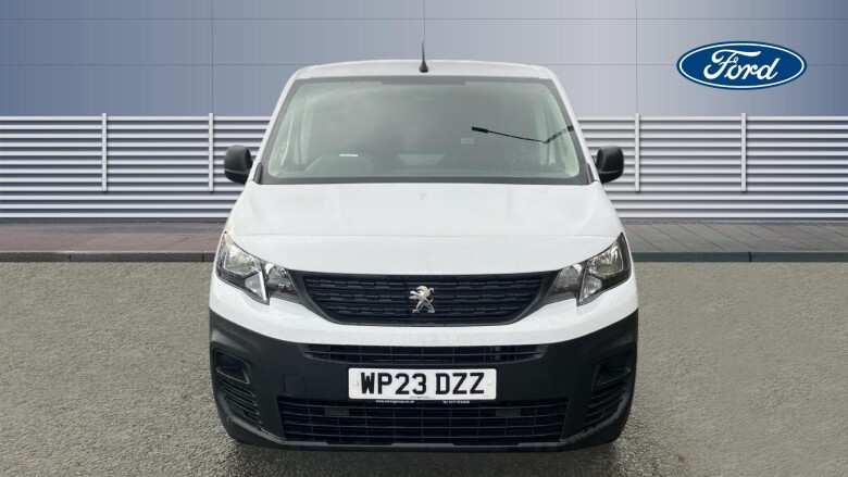 Peugeot Partner Standard Diesel 1000 1.5 BlueHDi 100 Professional Premium + Van